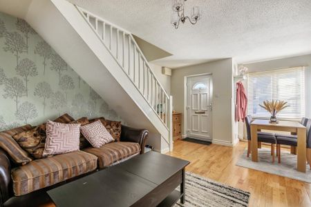 2 bedroom end of terrace house to rent - Photo 3