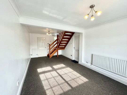 2 bedroom semi-detached house to rent - Photo 1