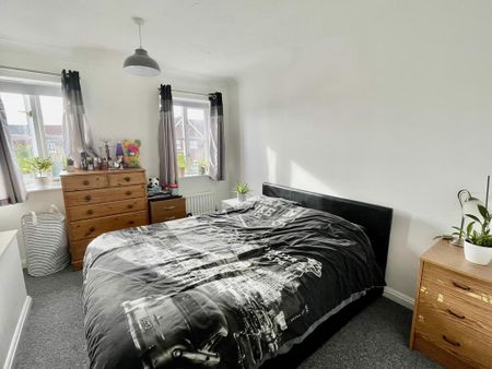 2 bedroom terraced house to rent - Photo 4