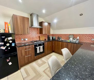 Station Road, Cardiff, Llandaff North - Photo 1