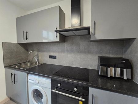 Studio to rent - Photo 4