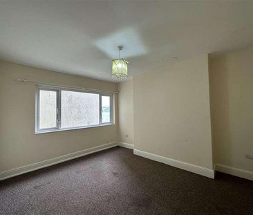 Eastborough, Scarborough, YO11 - Photo 3