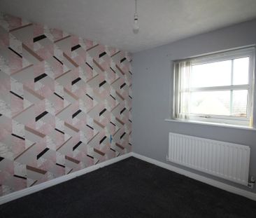 4 bedroom detached house to rent - Photo 4