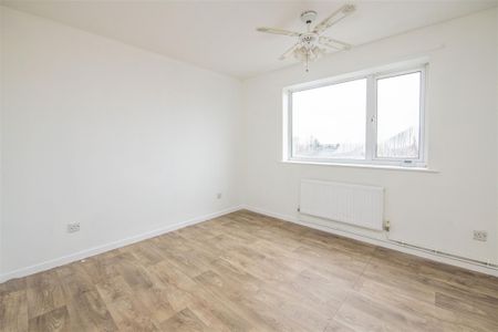 2 bed House To Let - Photo 2