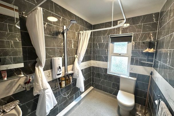 Edith Road - Photo 1