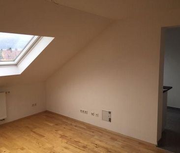 N-Katzwang: Gehobene 2-Zimmer-DG-Wohnung (u.a. mit Parkett, Granit,... - Foto 2