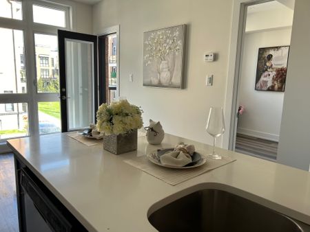 For Lease - 7 Phelps Lane Unit# 2, Richmond Hill, Ontario - Photo 3