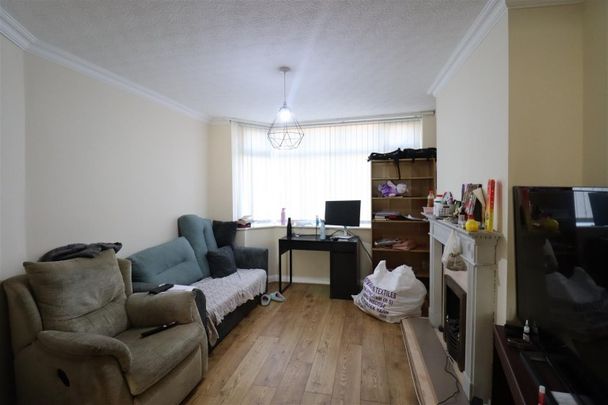 2 BED House To rent - Photo 1