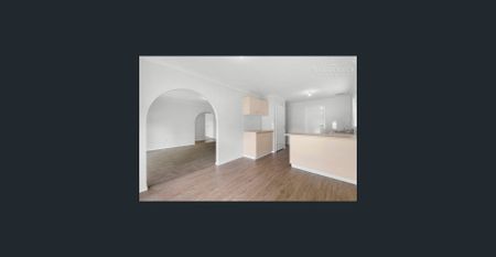 Well-Presented 3-Bedroom, 1-Bathroom Home - Photo 2