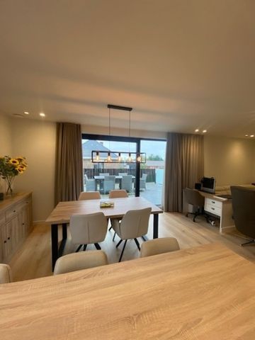 Prachtig nieuwbouwappartement in een rustige omgeving nabij centrum van Lokeren - Photo 3