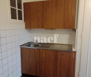 Appartement de 2 pièces au 3ème étage, proche des Hôpitaux Universi... - Foto 2