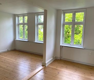 Skøn 2-værelses lejlighed, tæt på natur og grønne områder. - Photo 1