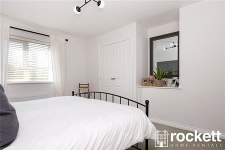 4 bedroom detached house to rent - Photo 5