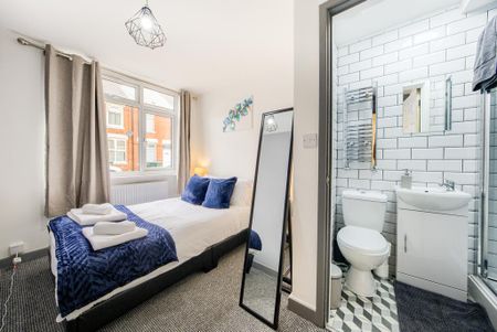 6 bedroom terraced house to rent - Photo 4