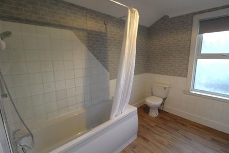 2 bedroom terraced house to rent - Photo 5