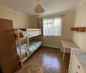 2 bedroom ground floor flat to rent - Photo 2