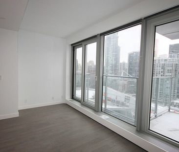 2002-1480 Howe St, Vancouver House - Photo 1