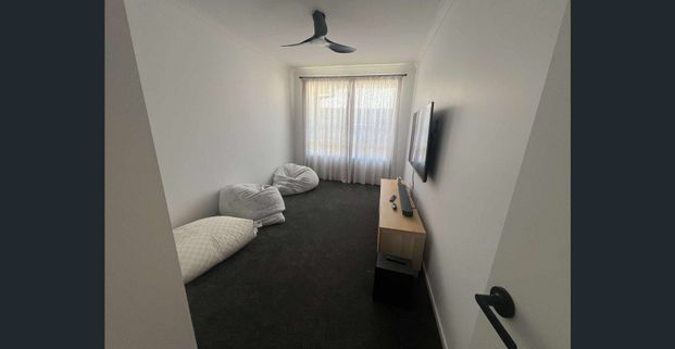 Spacious New Family Home in South Ripley - Photo 1