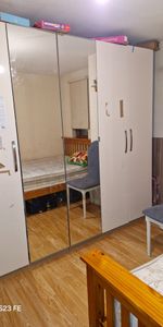 Room in a Shared Flat, Ilford Hill, IG1 - Photo 3