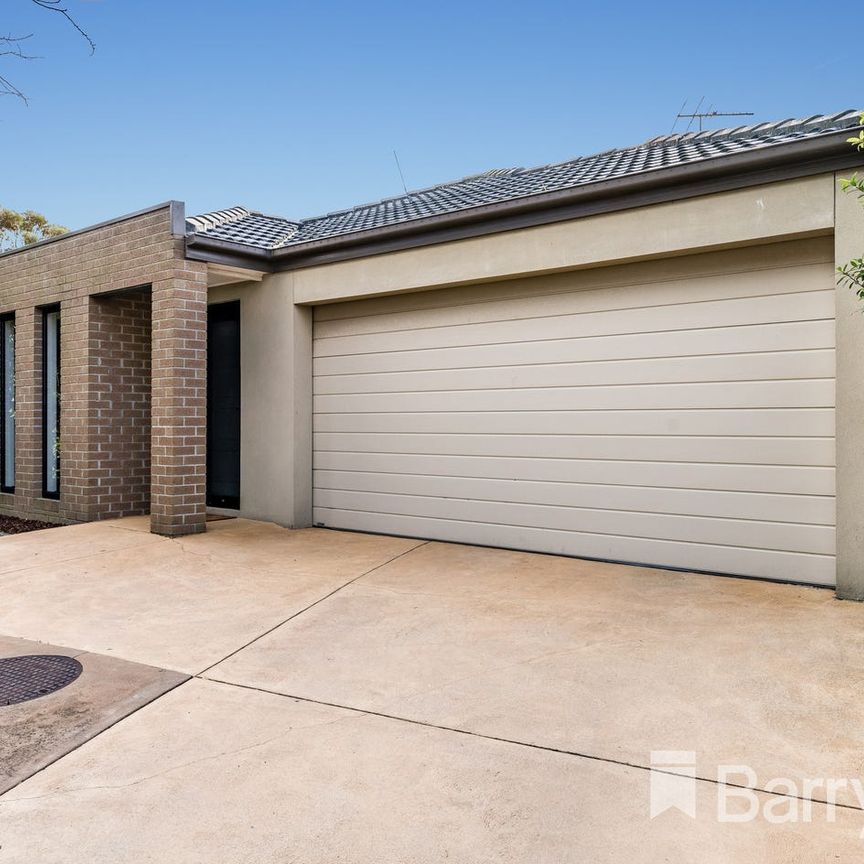 Bathed in light, stunning home. - Photo 1
