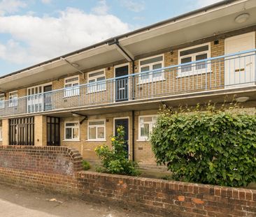 Studio Flat, Summerfield St, SE12 - Photo 5