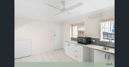 Private Granny Flat with Utilities Included - Photo 3