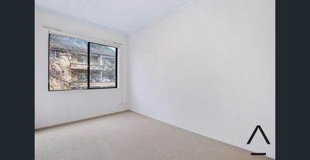 Freshly Renovated Two Bedroom Unit - Photo 5