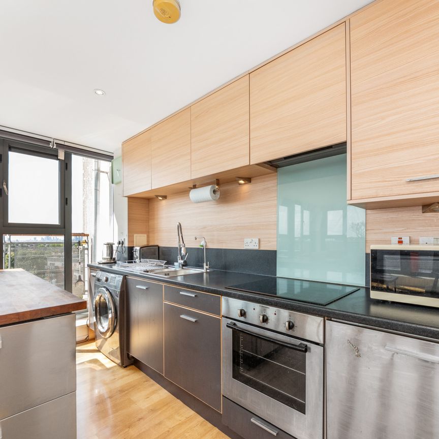 Butterfield House, Woolwich, SE18, London - Photo 1