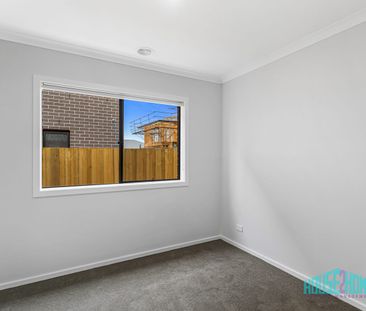 Family Comfort and Modern Style in Mt Atkinson Estate - Photo 3