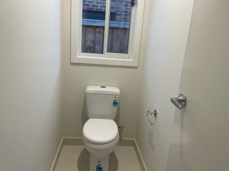 Effortless Living in a Low-Maintenance Home! - Photo 5