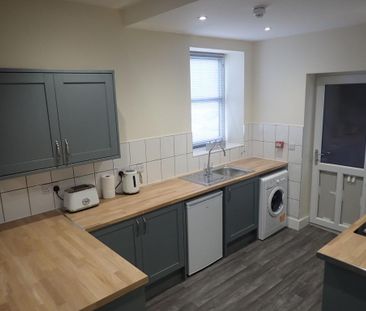1 bedroom ground floor flat to rent - Photo 1