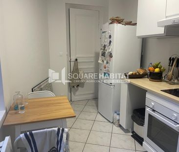 Location Appartement 2 pièces 46m² LILLE 59000 - Photo 4