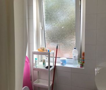 Room in a Shared House, Kimberley Road, E17 - Photo 2