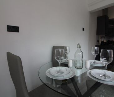 1 bedroom house to rent - Photo 2