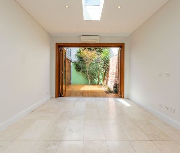 Charming Two Bedroom Home - Photo 3