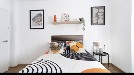 Room in a shared 5-bedroom apartment for rent in Goya - Photo 5