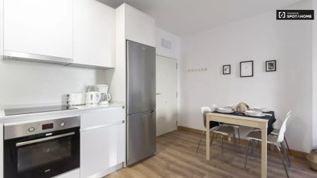 Stylish 2-bedroom apartment for rent in Carabanchel - Foto 5
