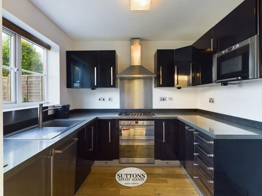 3 bedroom detached house to rent - Photo 1