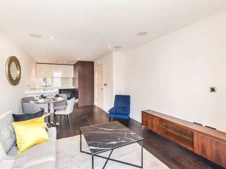 A modern one bedroom apartment within this development with 24 hour concierge and benefitting from great amenities - Photo 5