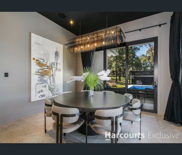 Elegance, Sophistication & Lifestyle! - Photo 2