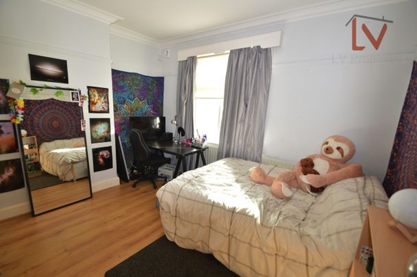 Estcourt Avenue - Photo 1