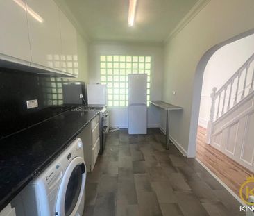 3 bedroom terraced house to rent - Photo 6