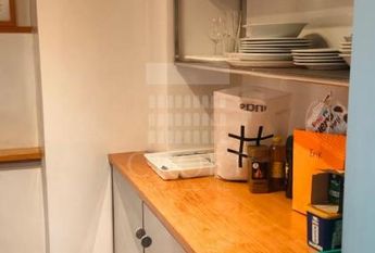 Piazza del Popolo: Lovely, modern 1 bedroom in private Villa. Entrance, spacious living-dining, fully equipped kitchen, bath and private terrace. Parquet floors Air conditioning, bright and silent. rif 364