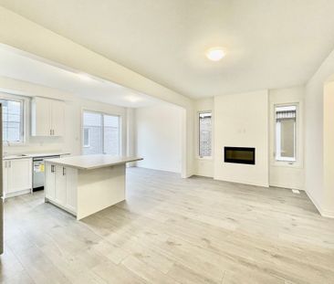 For Lease - 68 West Oak Trail, Barrie, Ontario - Photo 3