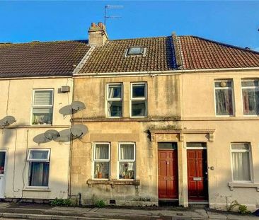 Upper Maisonette, High Street, Twerton, Bath, BA2 - Photo 6