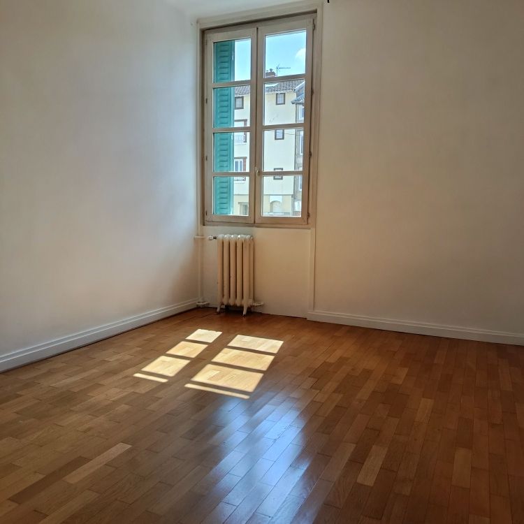 T3 104.15 m² AMPLEPUIS - Photo 1