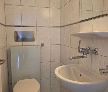 Hübsche, helle 4-Zimmer-Whg mit toller Aussicht (6.OG mit Lift) in ... - Photo 6