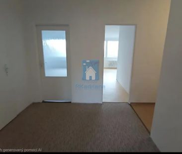 Pronájem bytu 2+1 76 m2 - Fotografie 4