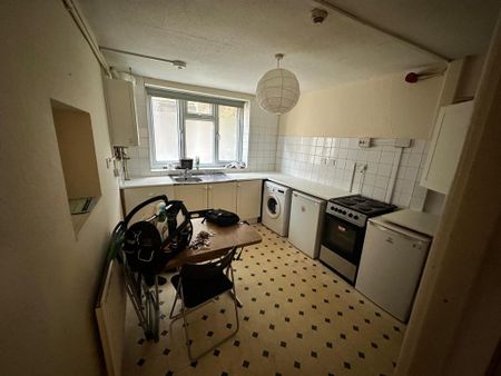 2 bedroom flat to rent - Photo 4