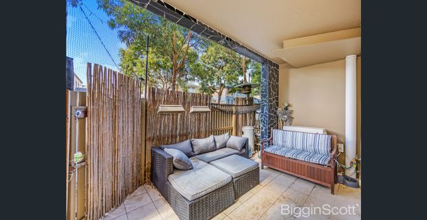 Incredible Opportunity - Secure a Home So close to everything! - Photo 1